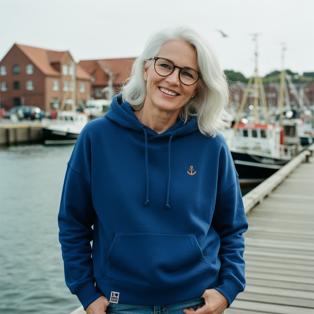 Unser Klassiker - Damen Premium Hoodie | Bio-Baumwolle | Edler Stick
