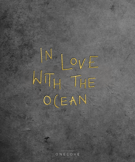 In love with the ocean Stick - Unisex Hoodie