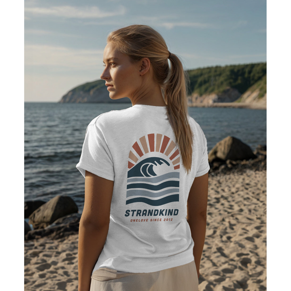 Strandkind – Damen Shirt | 100% Bio-Baumwolle | Backprint