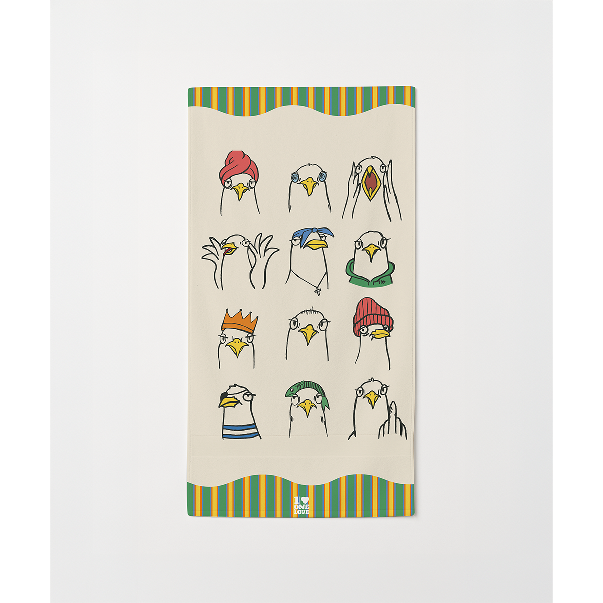 Möwen Collage - Strandtuch